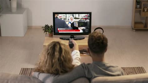 teach on dicas|6 Aplicativos para Assistir TV em 2023 .